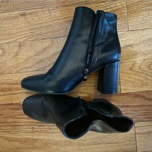 Black high heeled boots